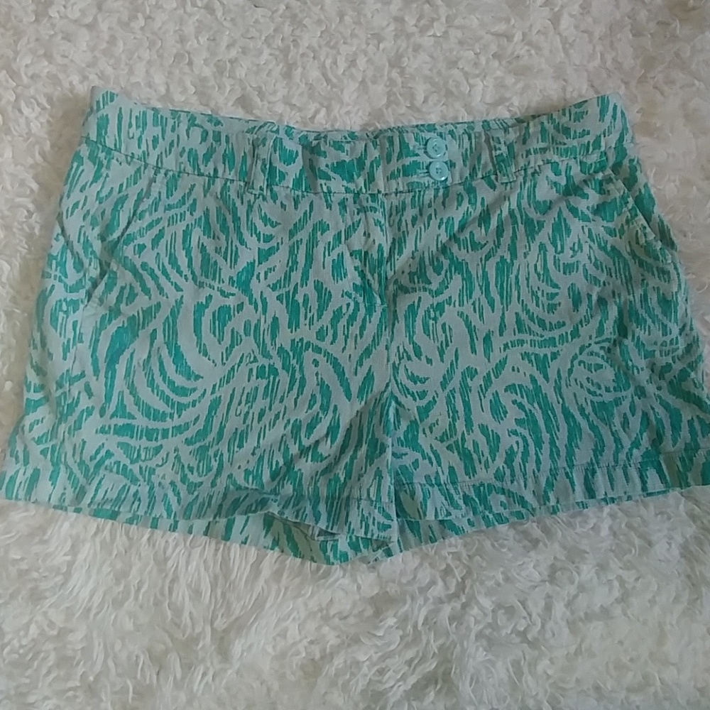 Vineyard Vines shorts